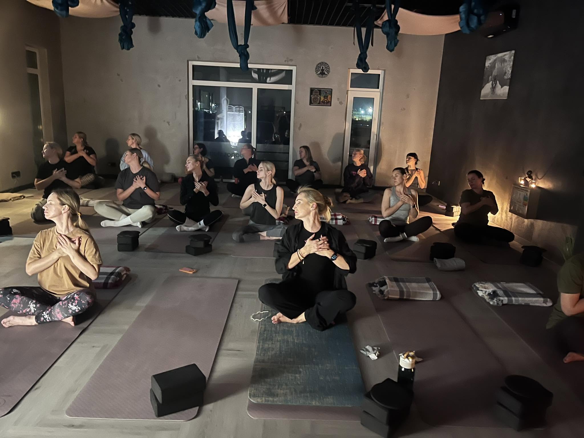 Lengvas kūnas joga – nuotrauka 2